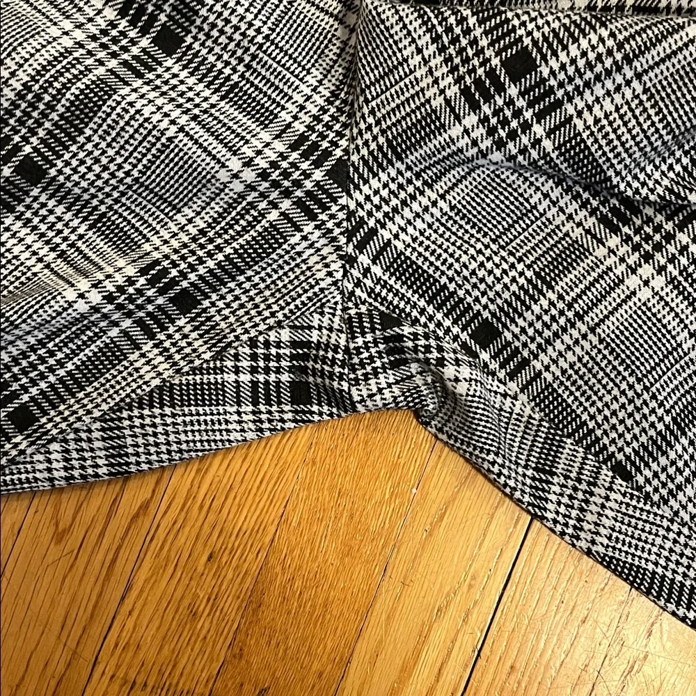 Ava & Viv 1X Women’s Black and White plaid dress Pants, Warm - Picture 8 of 10